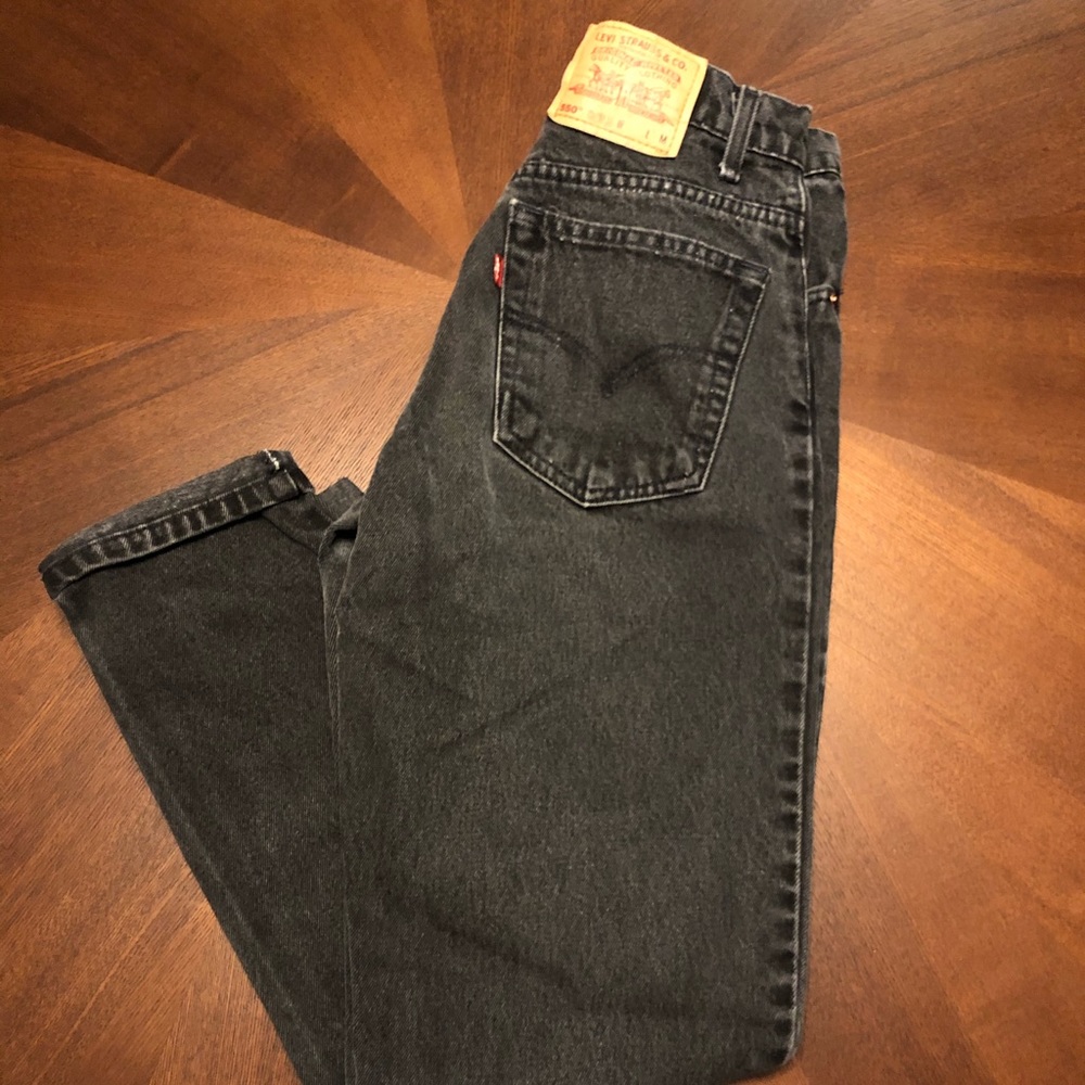 Vintage Levi’s 550 relaxed it tapered leg